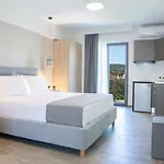 شقة فندقية Kn Ionian 4*